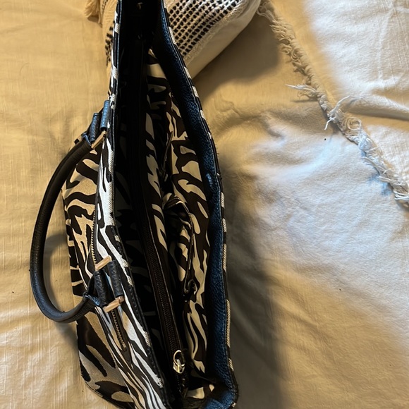 Anne Klein Hand bag/ shoulder bag Zebra print black and beige - Picture 5 of 7